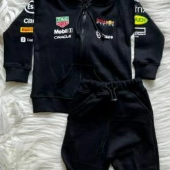 Merkloos Fan Edition Red Bull Racing F1 Gift Box | Nr. 1 Max Verstappen Fan | 100% Bio-cotton | Gift Box Includes Jumpsuit - 3 Baby Rompers - Jogging Suit | Ideaal Kraamcadeau Voor De F1 Fan | Maat EU62/68