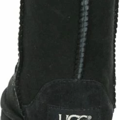 UGG Classic II Meisjes Laarzen - Black - Maat 25 37 UGG Classic II Meisjes Laarzen - Black - Maat 25 -JACK & JONES JUNIOR winkel 428x840