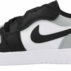 Nike Air Jordan 1 Low Wit / Grijs / Zwart - Sneakers - BQ6066-052 - Maat 33.5 36 Nike Air Jordan 1 Low Wit / Grijs / Zwart - Sneakers - BQ6066-052 - Maat 33.5 -JACK & JONES JUNIOR winkel 550x270 2