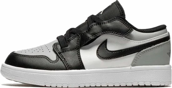 Nike Air Jordan 1 Low Wit / Grijs / Zwart - Sneakers - BQ6066-052 - Maat 33.5 3 Nike Air Jordan 1 Low Wit / Grijs / Zwart - Sneakers - BQ6066-052 - Maat 33.5