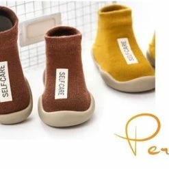 Merkloos Perzique Unisex Baby Schoen, Zachte Rubber Zool - Anti Slip Babyschoen- Geel -JACK & JONES JUNIOR winkel 550x318 2