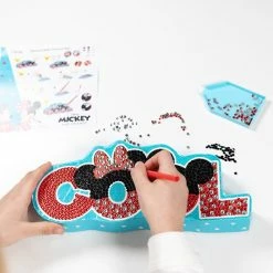 Totum Disney Classics Mickey - Diamond Paint Knutselen - COOL Unisex Sieradendoos, Opbergdoos 30 Cm- Home Deco - Incl. 800 Strass Steentjes - Cadeau Tip Sinterklaas 18 Totum Disney Classics Mickey - Diamond Paint Knutselen - COOL Unisex Sieradendoos, Opbergdoos 30 Cm- Home Deco - Incl. 800 Strass Steentjes - Cadeau Tip Sinterklaas -JACK & JONES JUNIOR winkel 550x550 313