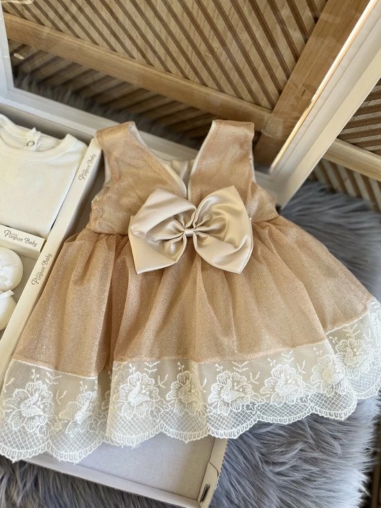 Merkloos Baby Jurk -luxe Feestjurk-doopjurk - Doopkleding -organza Jurk-Frans Borduurwerk-schoentjes- Pasgeboren-new Born-baby Geschenkset- Vintage Jurk Met Tule-lichtbruin Creme Kleur-maat 56/62 4 Merkloos Baby Jurk -luxe Feestjurk-doopjurk - Doopkleding -organza Jurk-Frans Borduurwerk-schoentjes- Pasgeboren-new Born-baby Geschenkset- Vintage Jurk Met Tule-lichtbruin Creme Kleur-maat 56/62 - Afbeelding 2