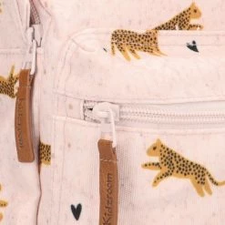 Kidzroom Hug Me - Rugzak - 2 T/m 6 Jaar - Roze - Luipaard 27 Kidzroom Hug Me - Rugzak - 2 T/m 6 Jaar - Roze - Luipaard -JACK & JONES JUNIOR winkel 550x785 11